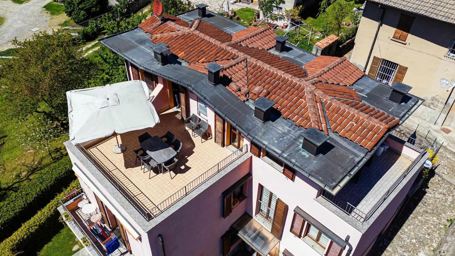 Relax Tra Montagna E Lago - Private Parking Apartment Cernobbio Italy